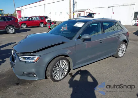 2018 Audi A3 E-Tron 1.4T Premium/1.4T Tech Premium из США, поврежденный, VIN WAUTPBFF1JA067683